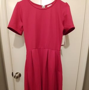 NWT lularoe amelia